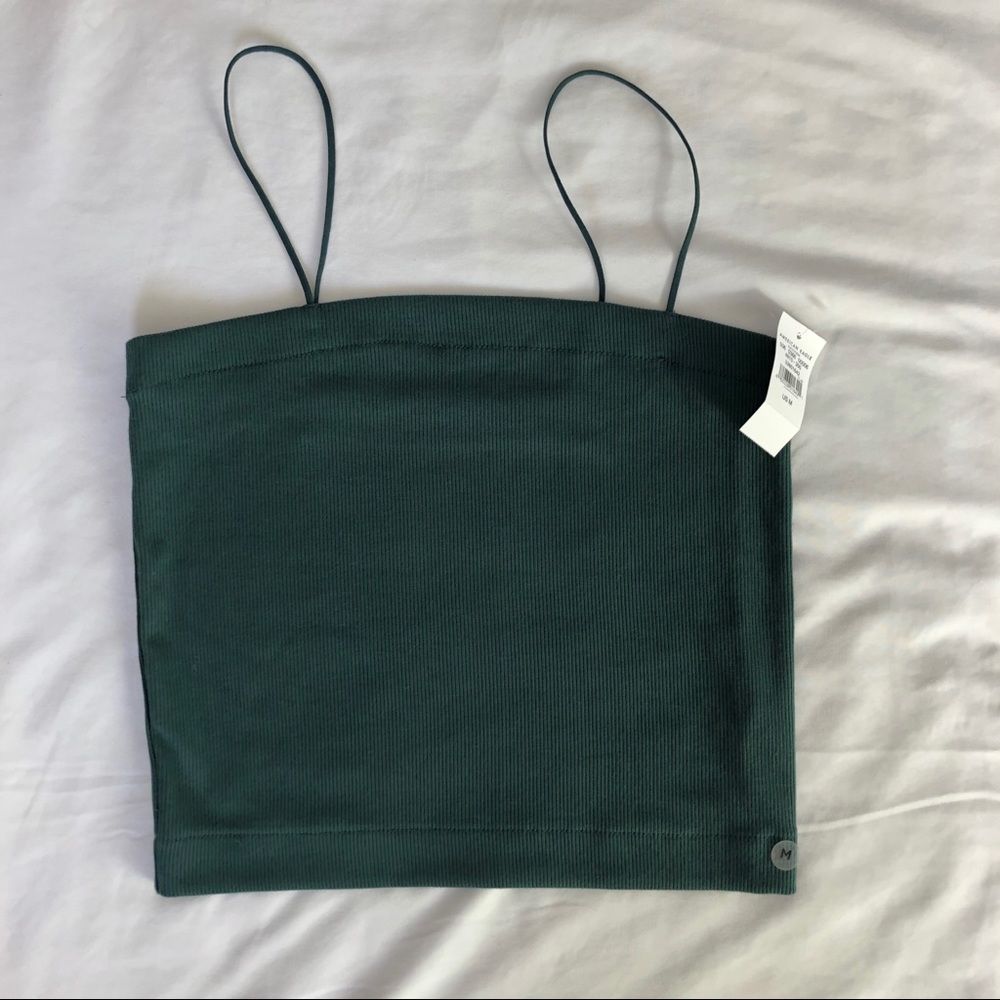 American Eagle Top Size M, New with Tags.